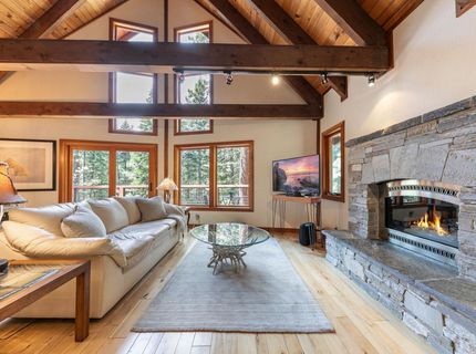 12148 Brookstone Drive, Truckee, CA 96161 Photo
