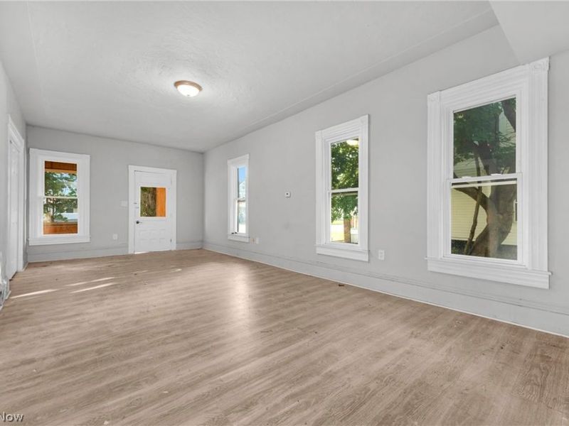 823 W 21st Street, Lorain, OH 44052 Photo 11