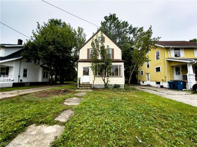 823 W 21st Street, Lorain, OH 44052 Photo 3