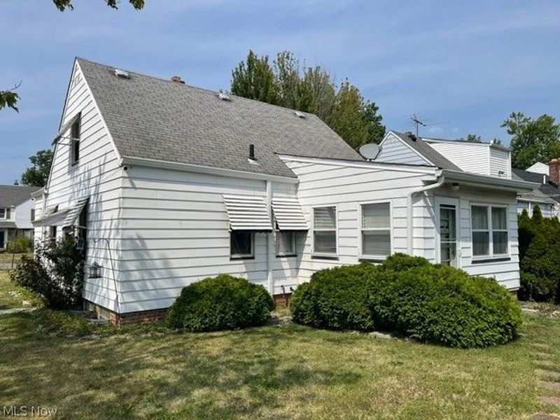 12204 Oak Park Boulevard, Garfield Heights, OH 44125 Photo 4