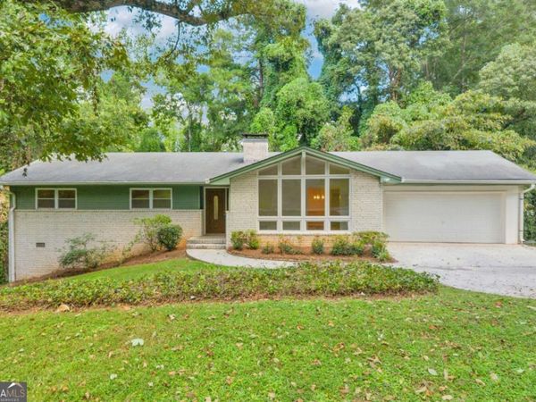 982 Yemassee Trail, Stone Mountain, GA 30083