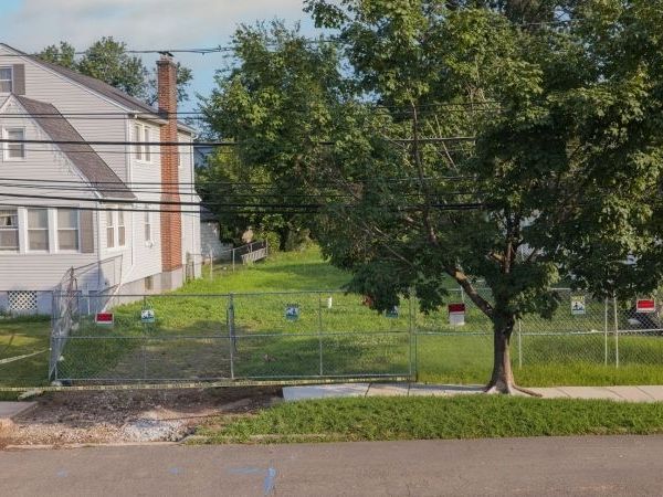 272 Beechwood Ave, Union, NJ 07083
