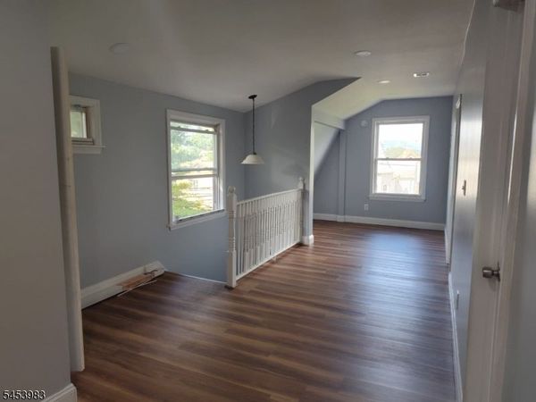9 William St, Clifton, NJ 07014