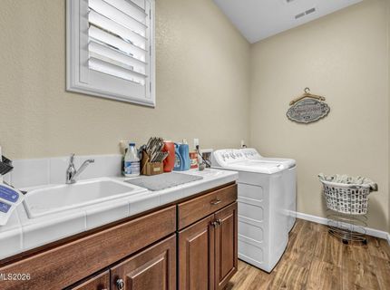 2047 Altair Lane, Reno, NV 89521 Photo
