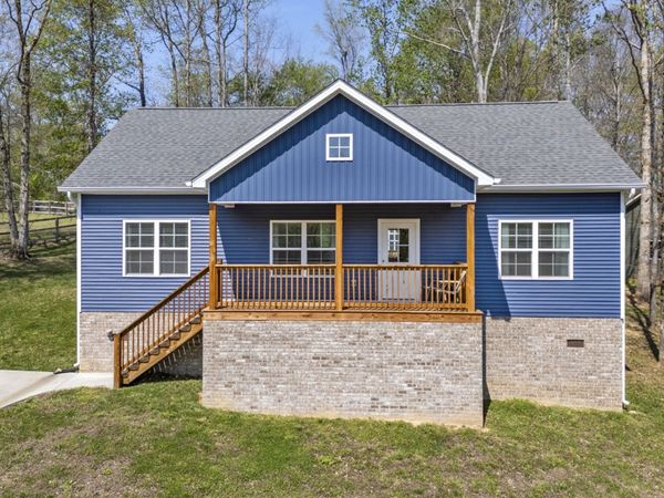521 Lewis Ln , Charlotte, TN 37036