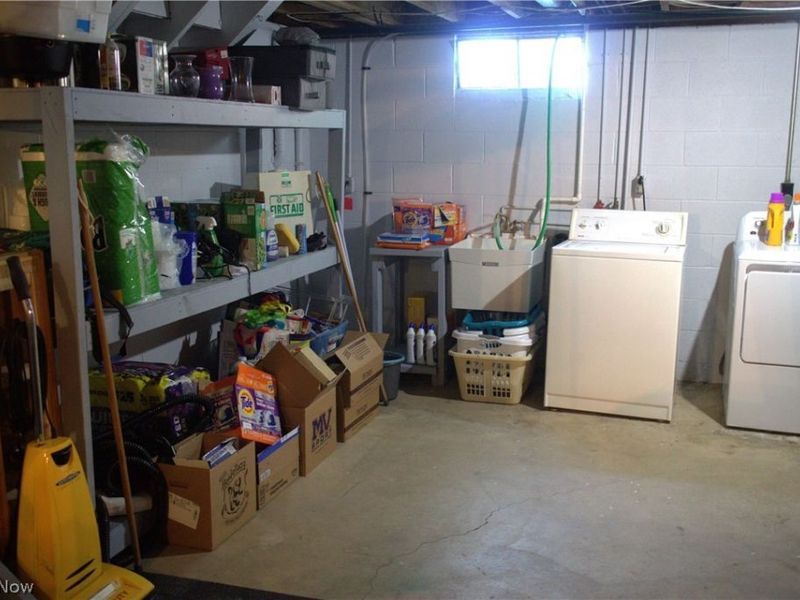 11650 Streamview Avenue NW, Uniontown, OH 44685 Photo 30