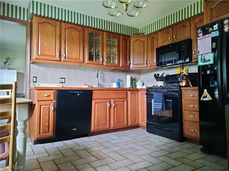 11650 Streamview Avenue NW, Uniontown, OH 44685 Photo 33