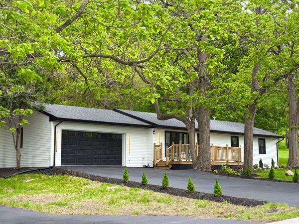 35W302 PINELANDS Road , St. Charles, IL 60174