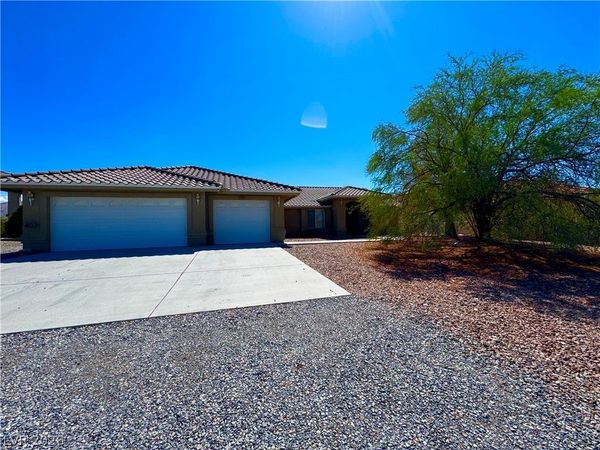 2281 S Zuni Avenue, Pahrump, NV 89048
