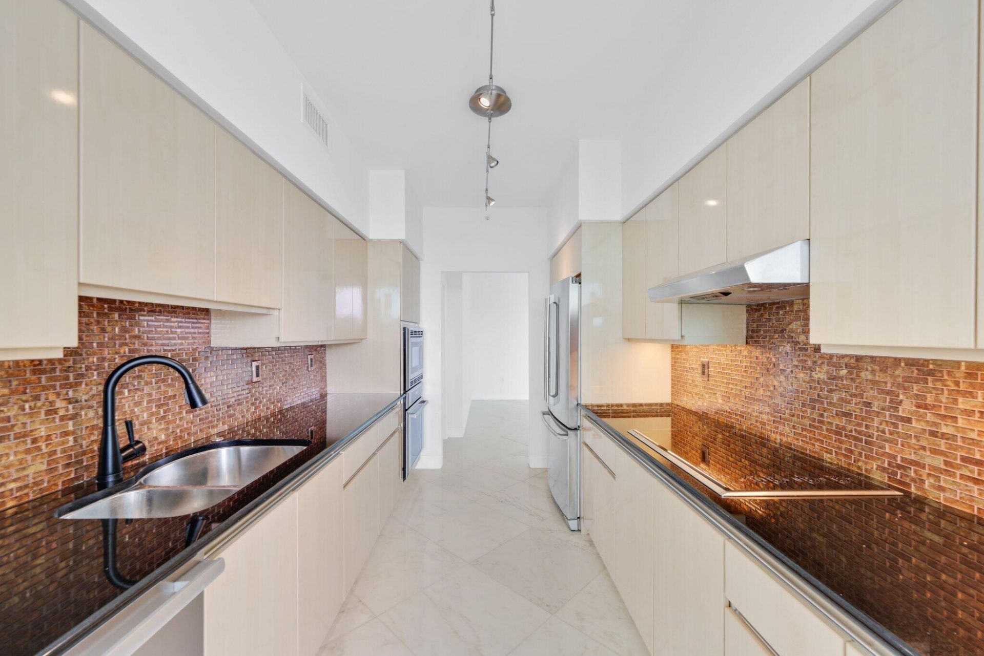 500 SE Mizner Boulevard, Unit A404, Boca Raton, FL 33432 Photo