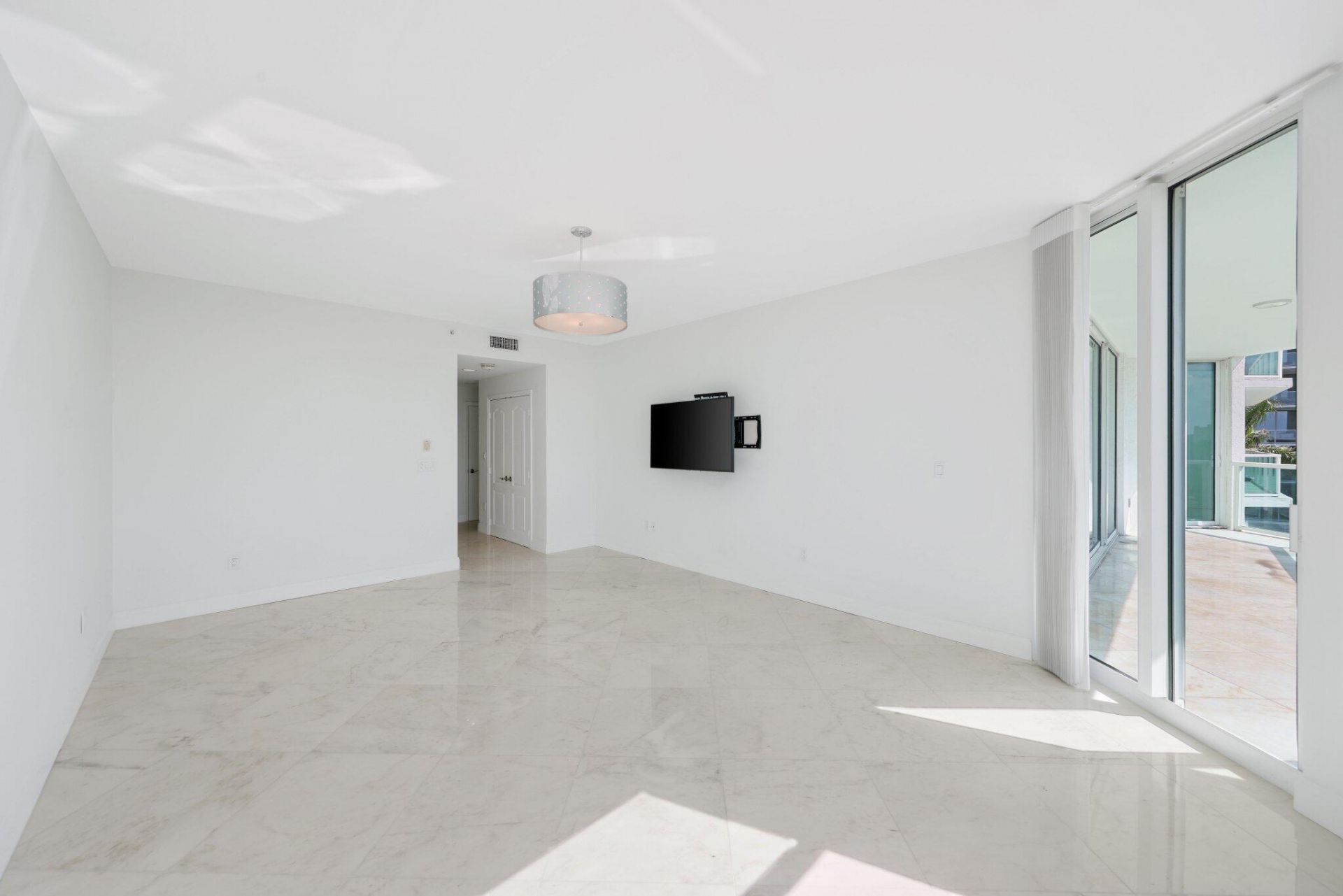 500 SE Mizner Boulevard, Unit A404, Boca Raton, FL 33432 Photo