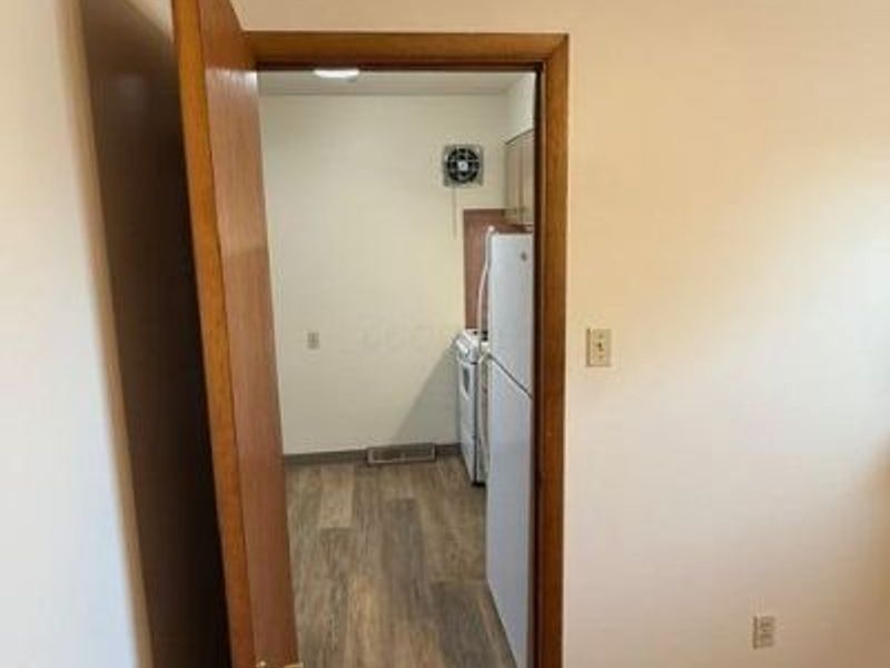 5400 Beacon Hill Road, Columbus, OH 43228 Photo 8