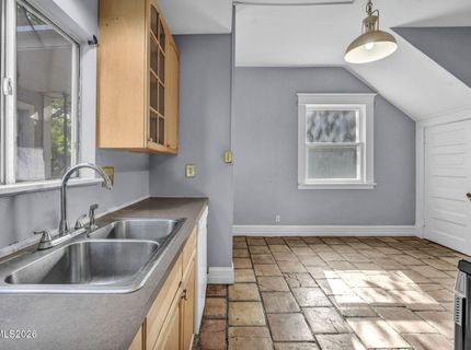 363 Roberts Street, Reno, NV 89502 Photo