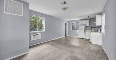 363 Roberts Street, Reno, NV 89502 Photo