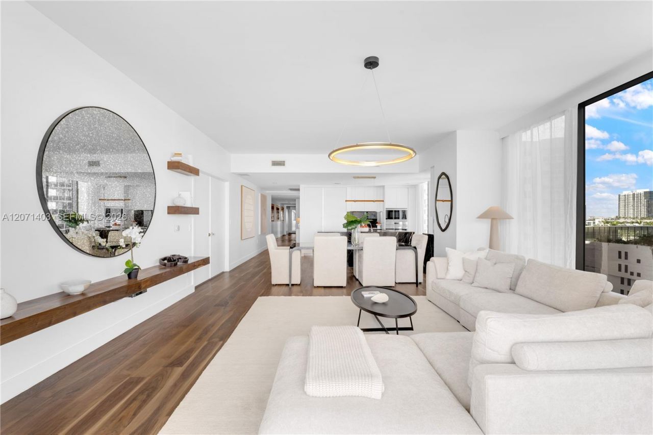 788 NE 23rd St , Unit 902, Miami, FL 33137 Photo
