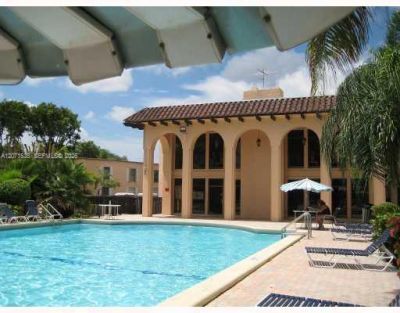 10818 N Kendall Dr, Unit R-23, Miami, FL 33176 Photo
