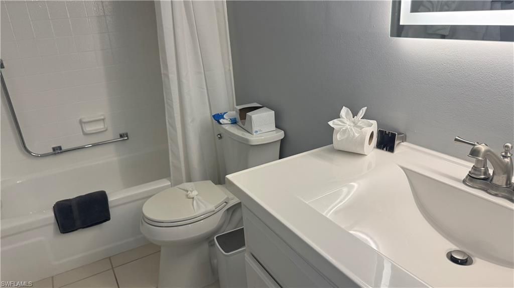 600 Valley Stream Dr , Unit F6, Naples, FL 34113 Photo