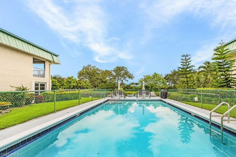 600 Valley Stream Dr , Unit F8, Naples, FL 34113 Photo