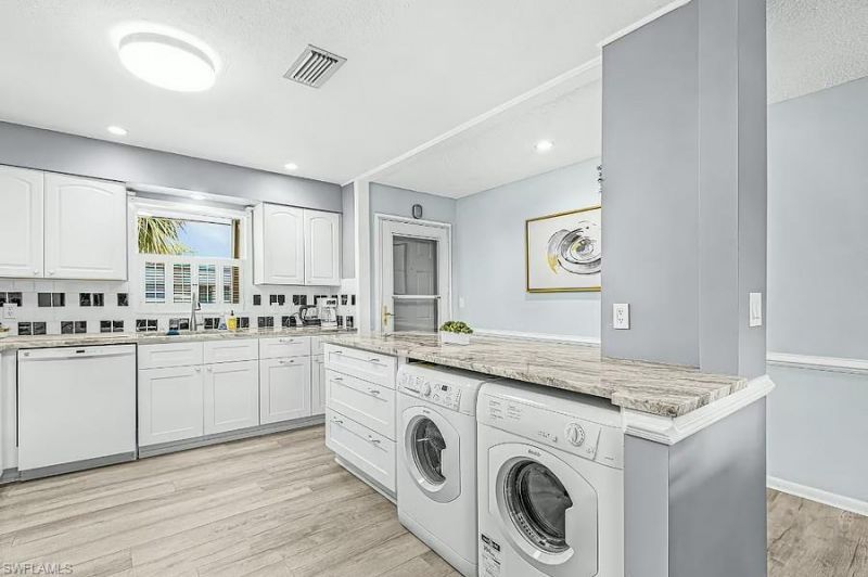600 Valley Stream Dr , Unit F8, Naples, FL 34113 Photo