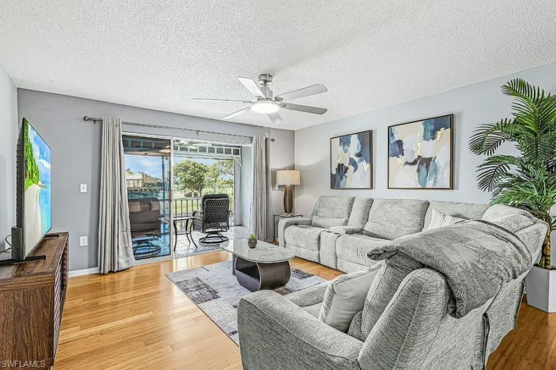 600 Valley Stream Dr , Unit F8, Naples, FL 34113 Photo