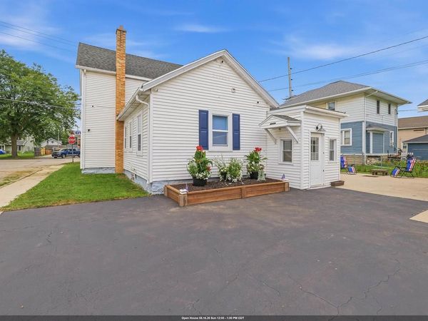 129 W SCOTT STREET, Fond Du Lac, WI 54935