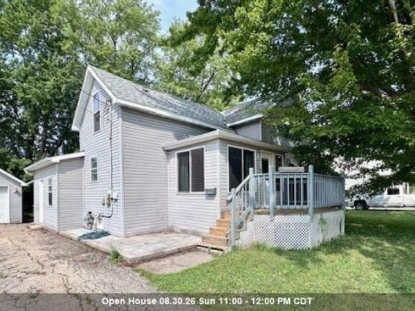 533 E PEARL STREET, Seymour, WI 54165