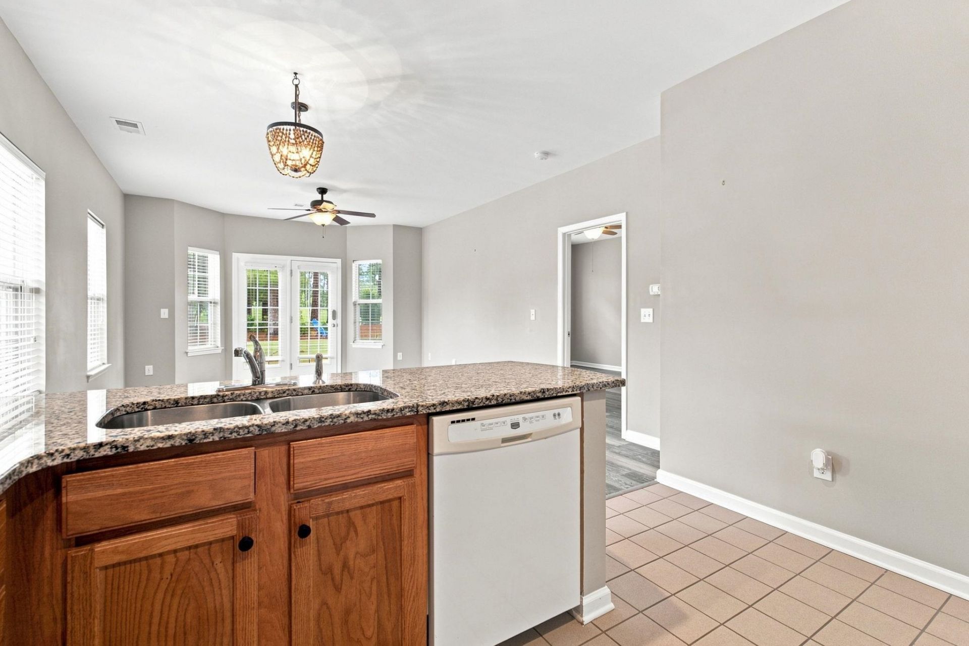 4553 Girvan Dr. Photo 11