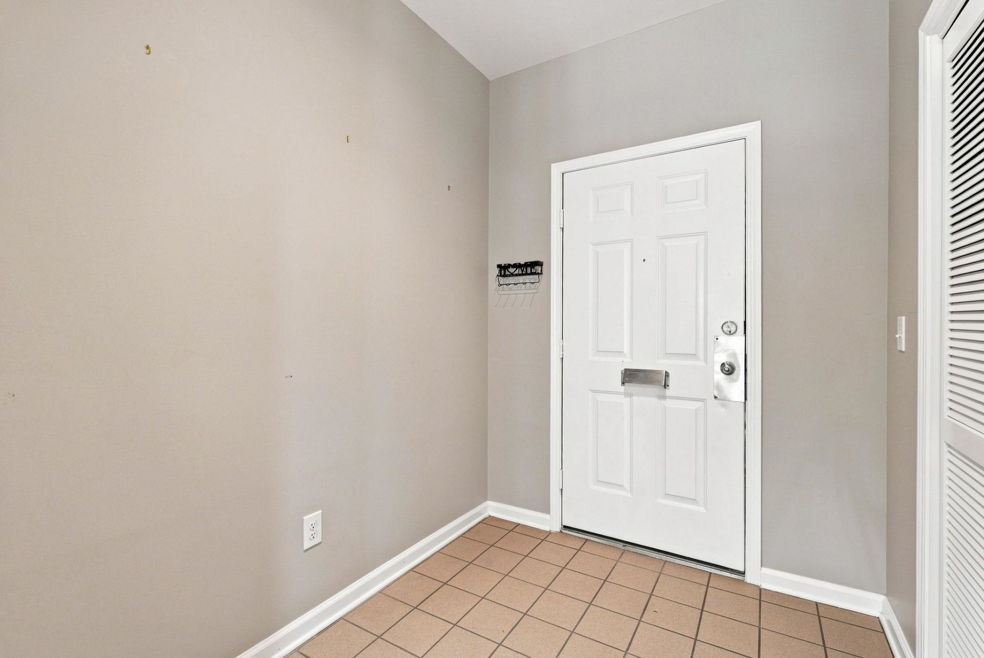 4553 Girvan Dr. Photo 26