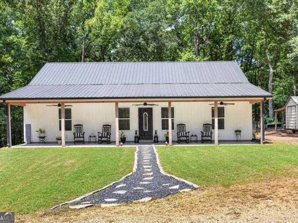206 Lake Oglethorpe Drive, Arnoldsville, GA 30619