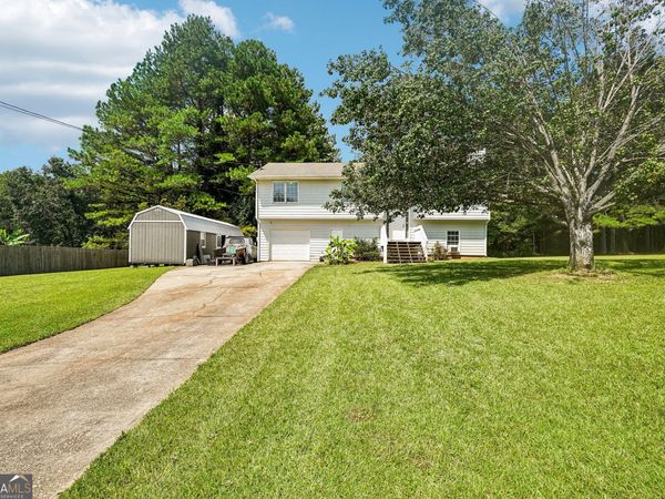52 Aspen Lake Trace, Newnan, GA 30263
