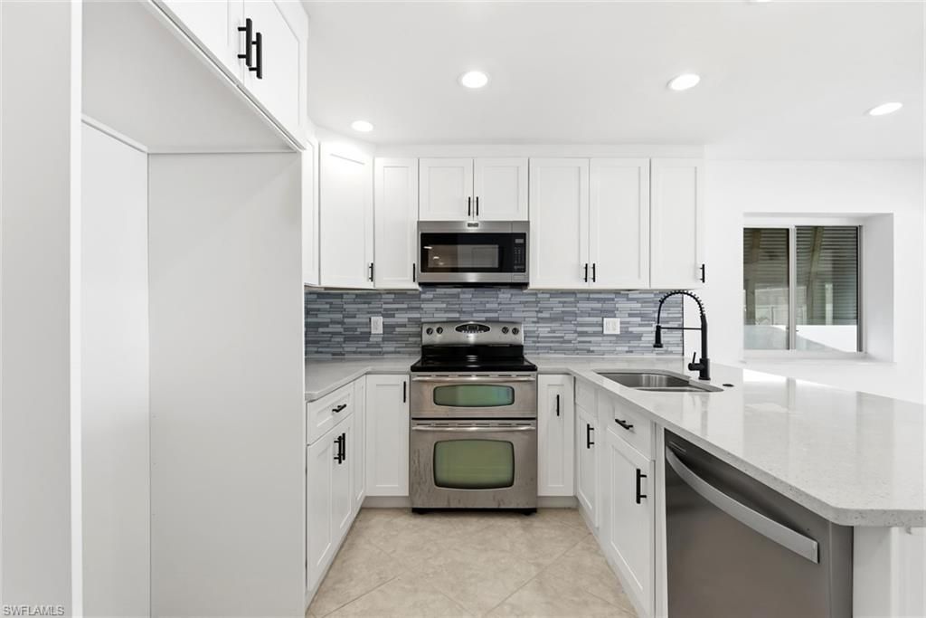 193 Hibiscus Dr, Fort Myers Beach, FL 33931 Photo