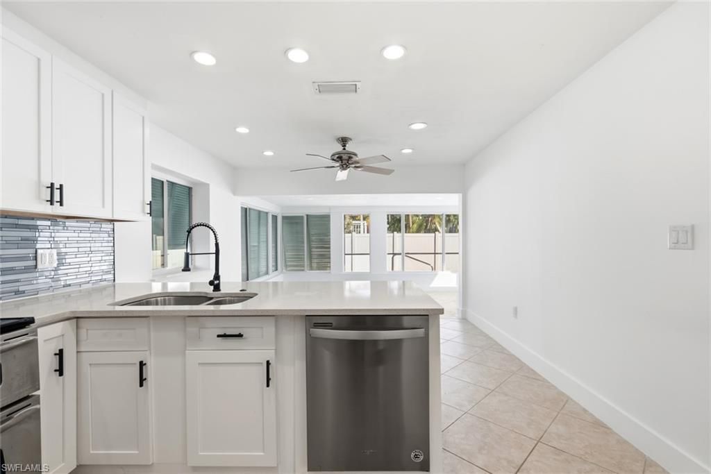 193 Hibiscus Dr, Fort Myers Beach, FL 33931 Photo
