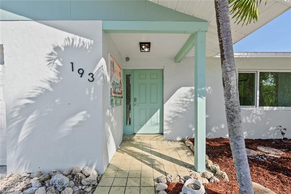 193 Hibiscus Dr, Fort Myers Beach, FL 33931 Photo