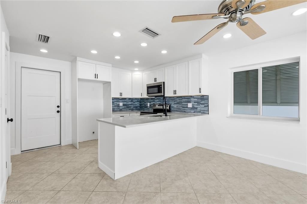 193 Hibiscus Dr, Fort Myers Beach, FL 33931 Photo