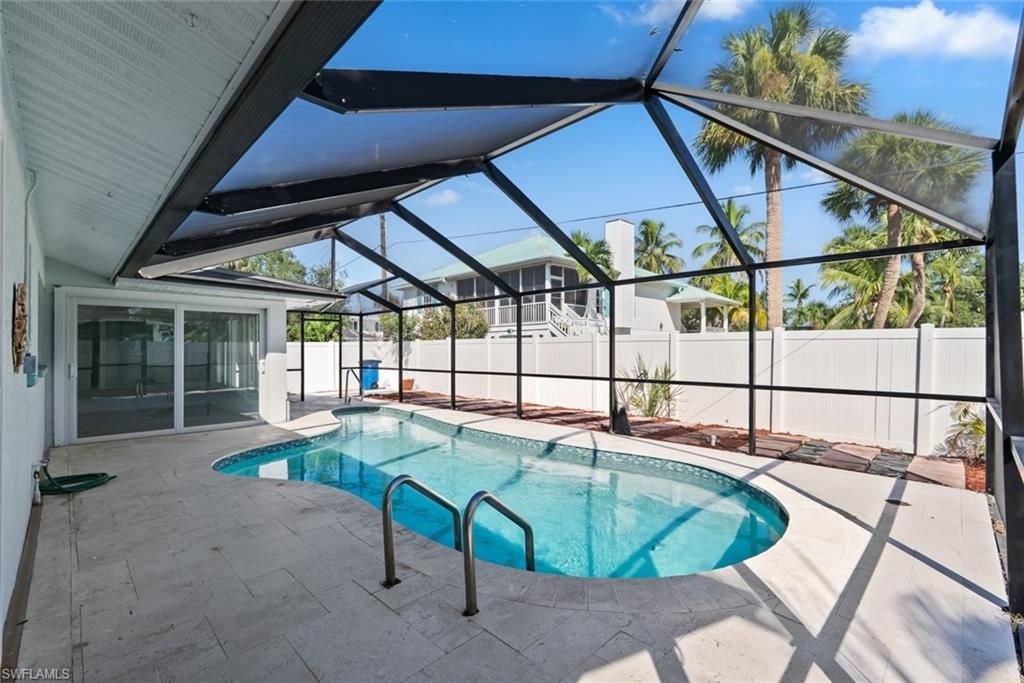 193 Hibiscus Dr, Fort Myers Beach, FL 33931 Photo
