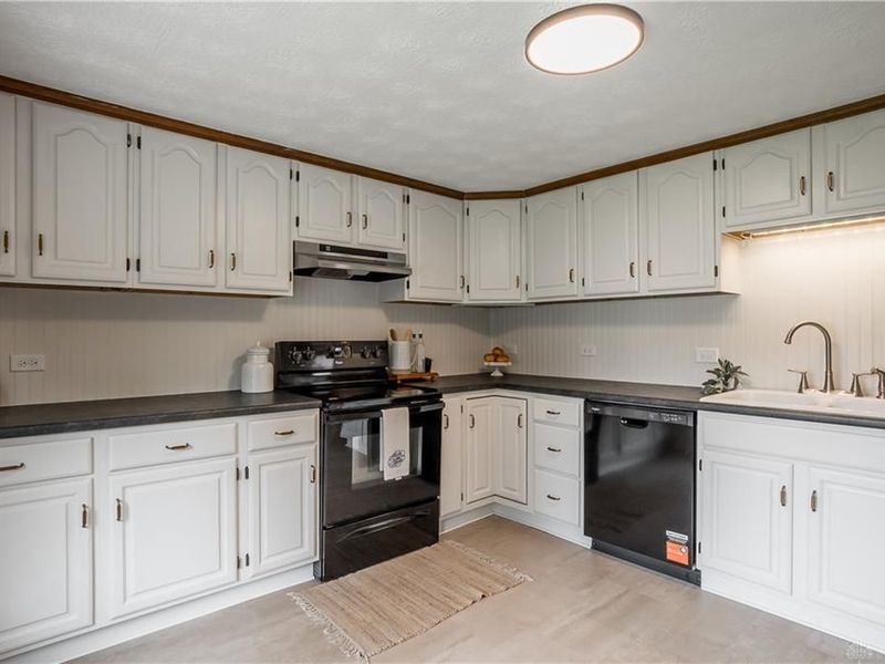 217 N 2nd Street, Tipp City, OH 45371 Photo 8
