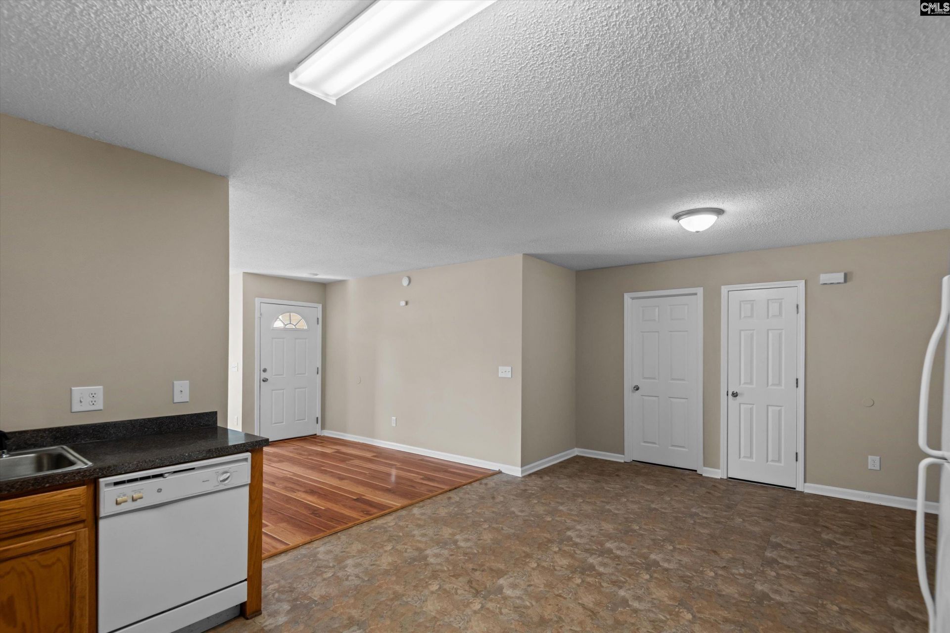 309 Summer Bend Road Photo 10