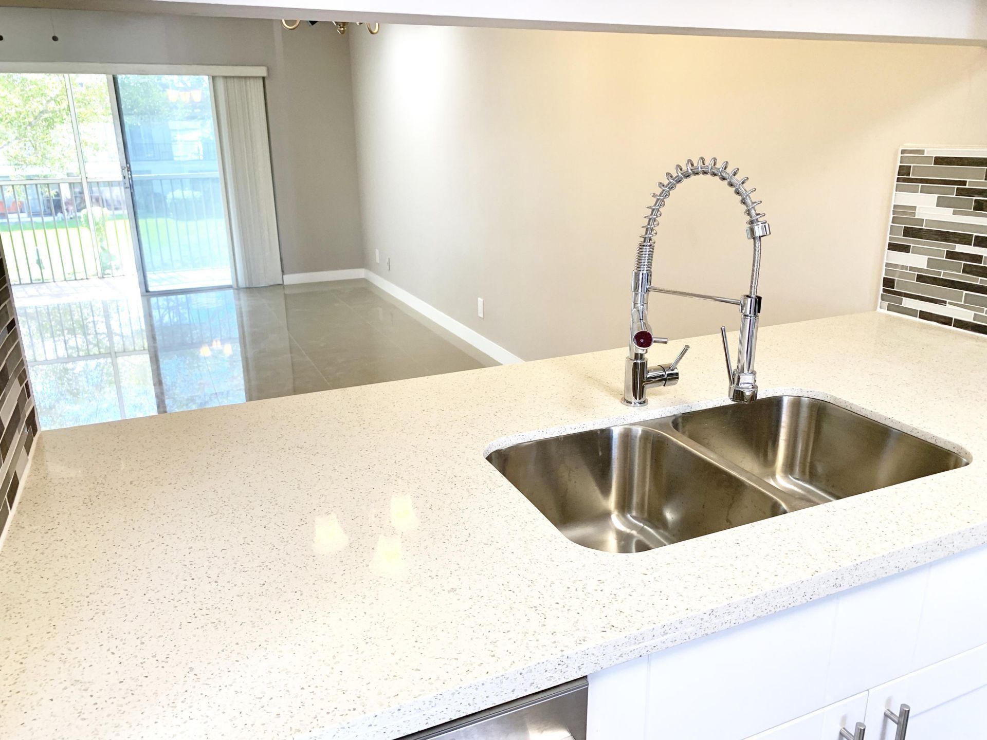2750 Forest Hills Boulevard, Unit 208, Coral Springs, FL 33065 Photo