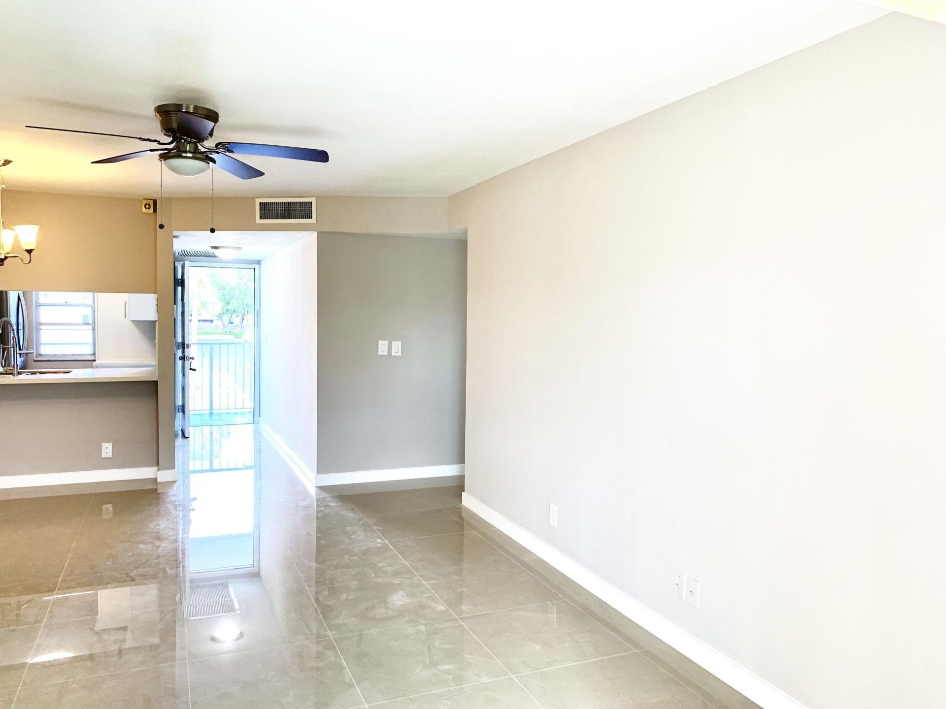 2750 Forest Hills Boulevard, Unit 208, Coral Springs, FL 33065 Photo