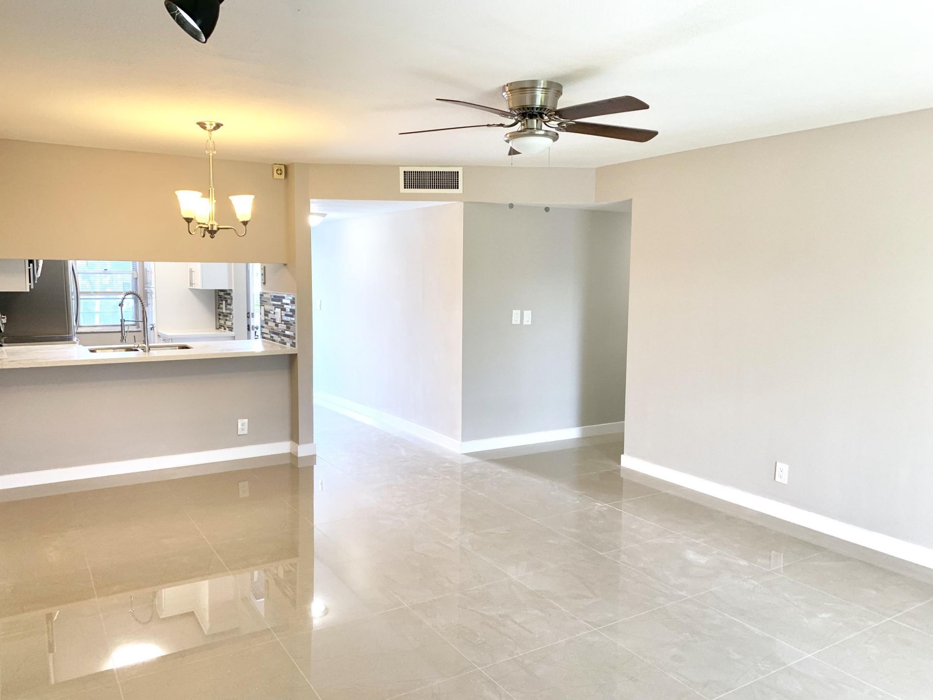 2750 Forest Hills Boulevard, Unit 208, Coral Springs, FL 33065 Photo