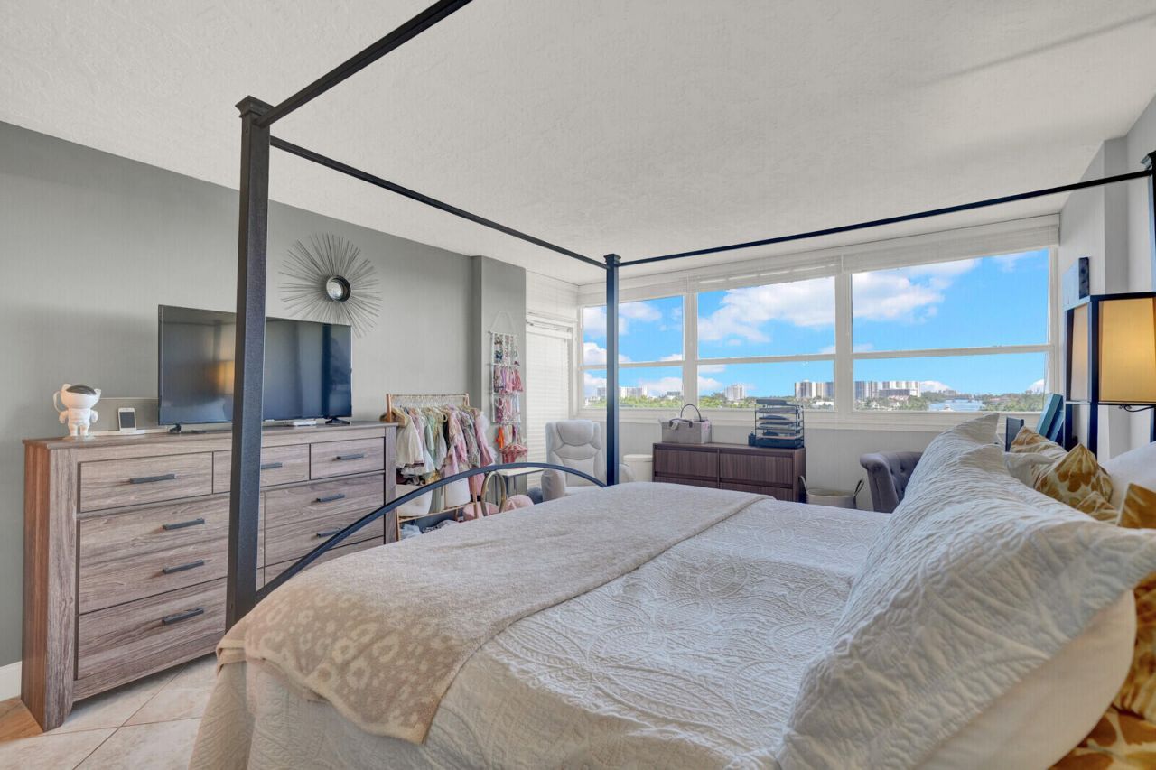859 Jeffery Street, Unit 7050, Boca Raton, FL 33487 Photo