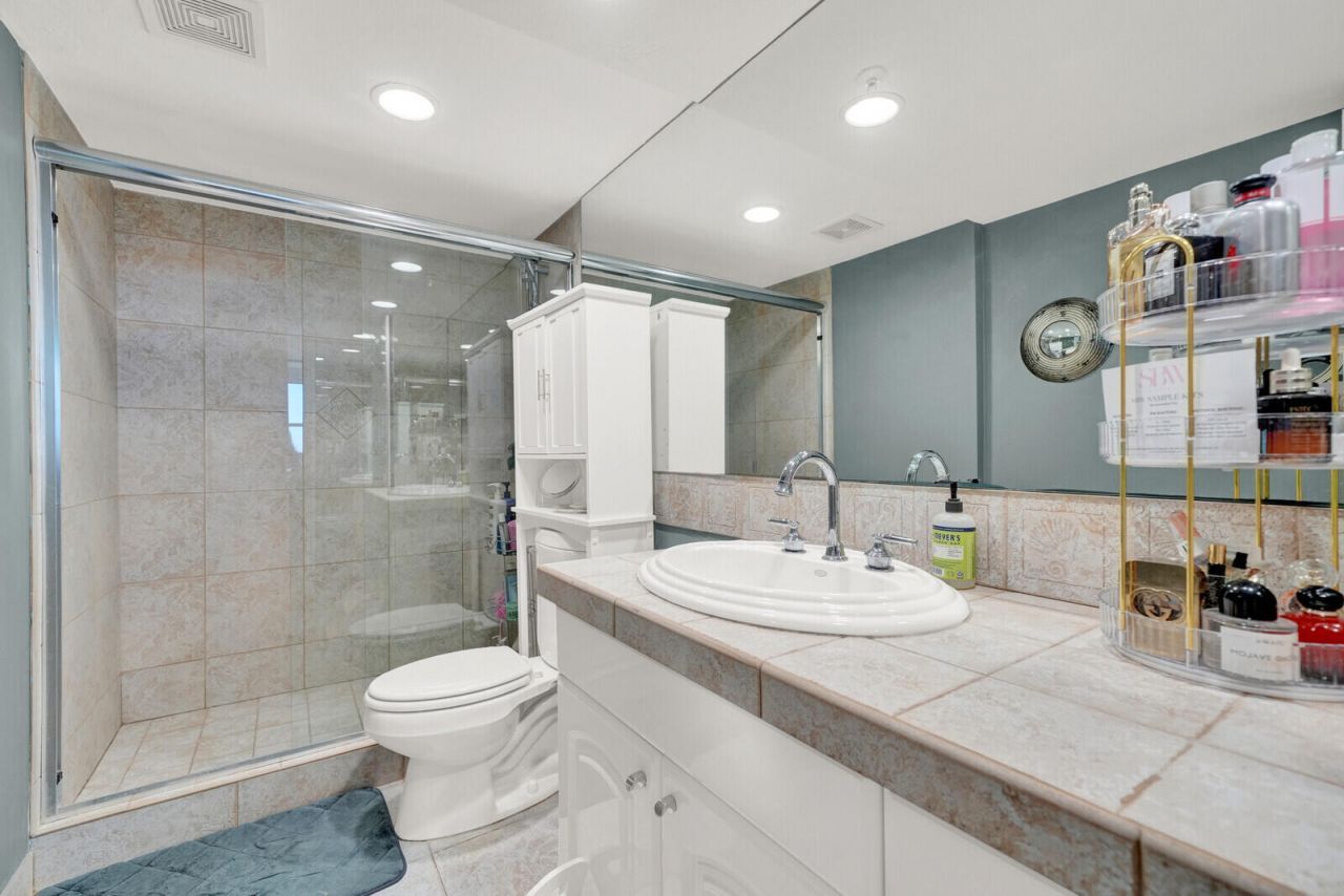 859 Jeffery Street, Unit 7050, Boca Raton, FL 33487 Photo