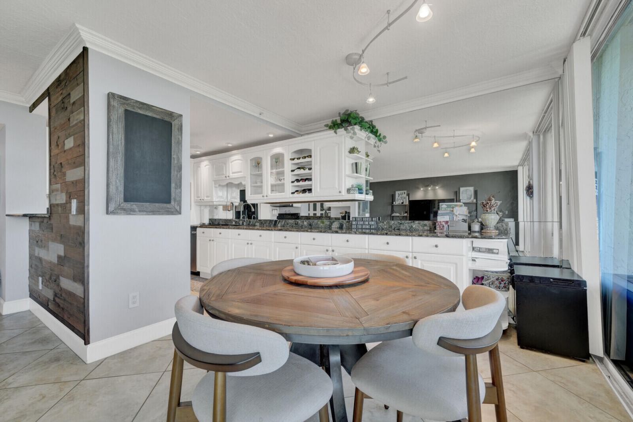 859 Jeffery Street, Unit 7050, Boca Raton, FL 33487 Photo