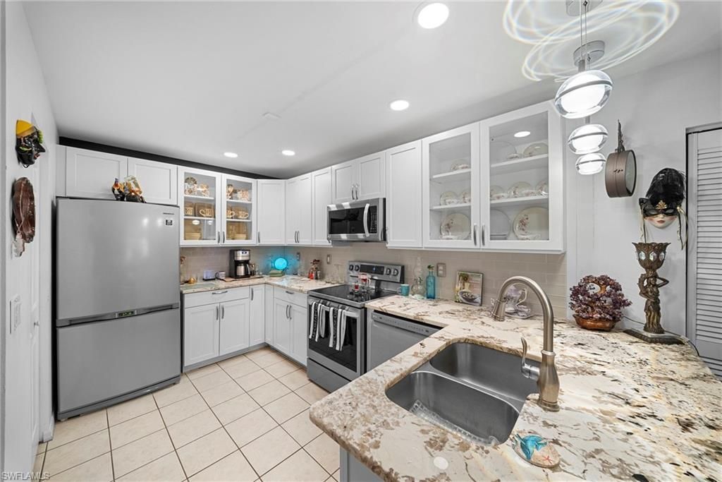 15461 Bellamar Cir , Unit 1912, Fort Myers, FL 33908 Photo