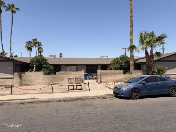 1546 E BROADWAY Road, Mesa, AZ 85204
