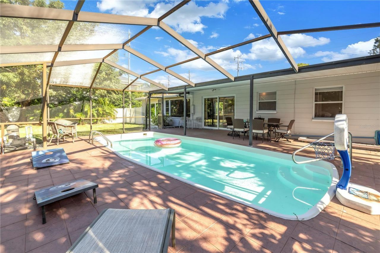610 Cordova Boulevard Ne, Saint Petersburg, FL 33704 Photo