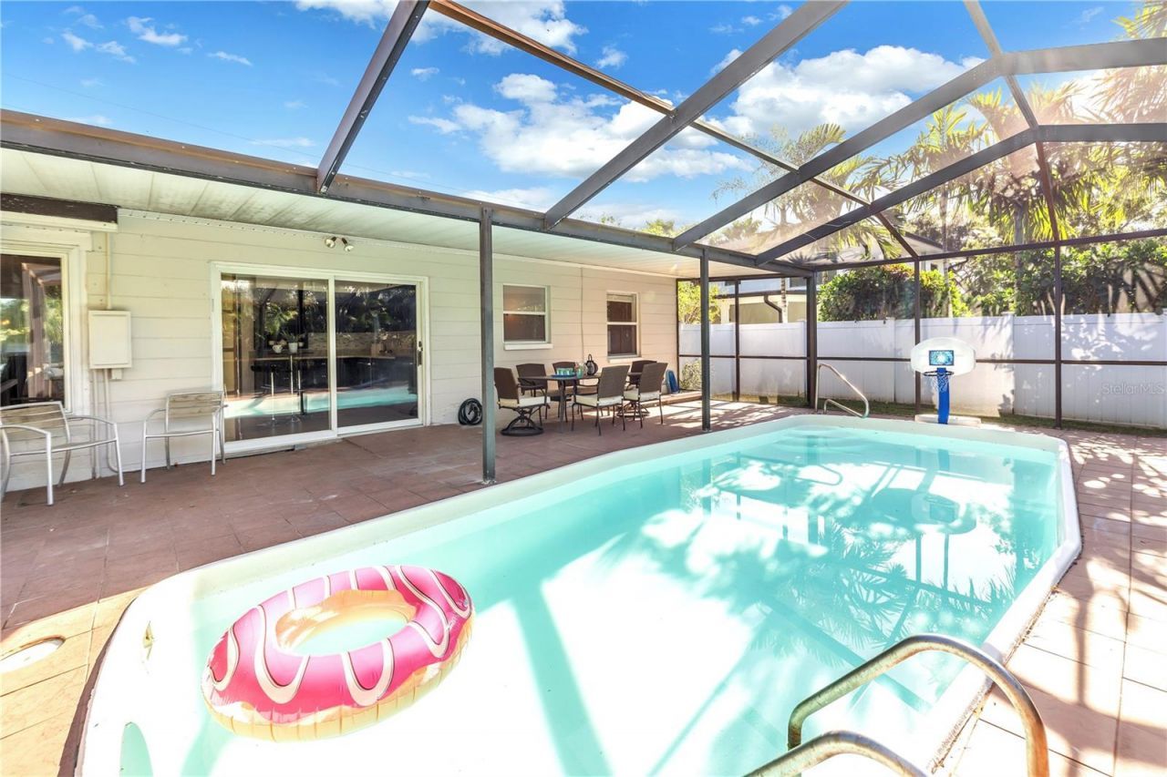 610 Cordova Boulevard Ne, Saint Petersburg, FL 33704 Photo
