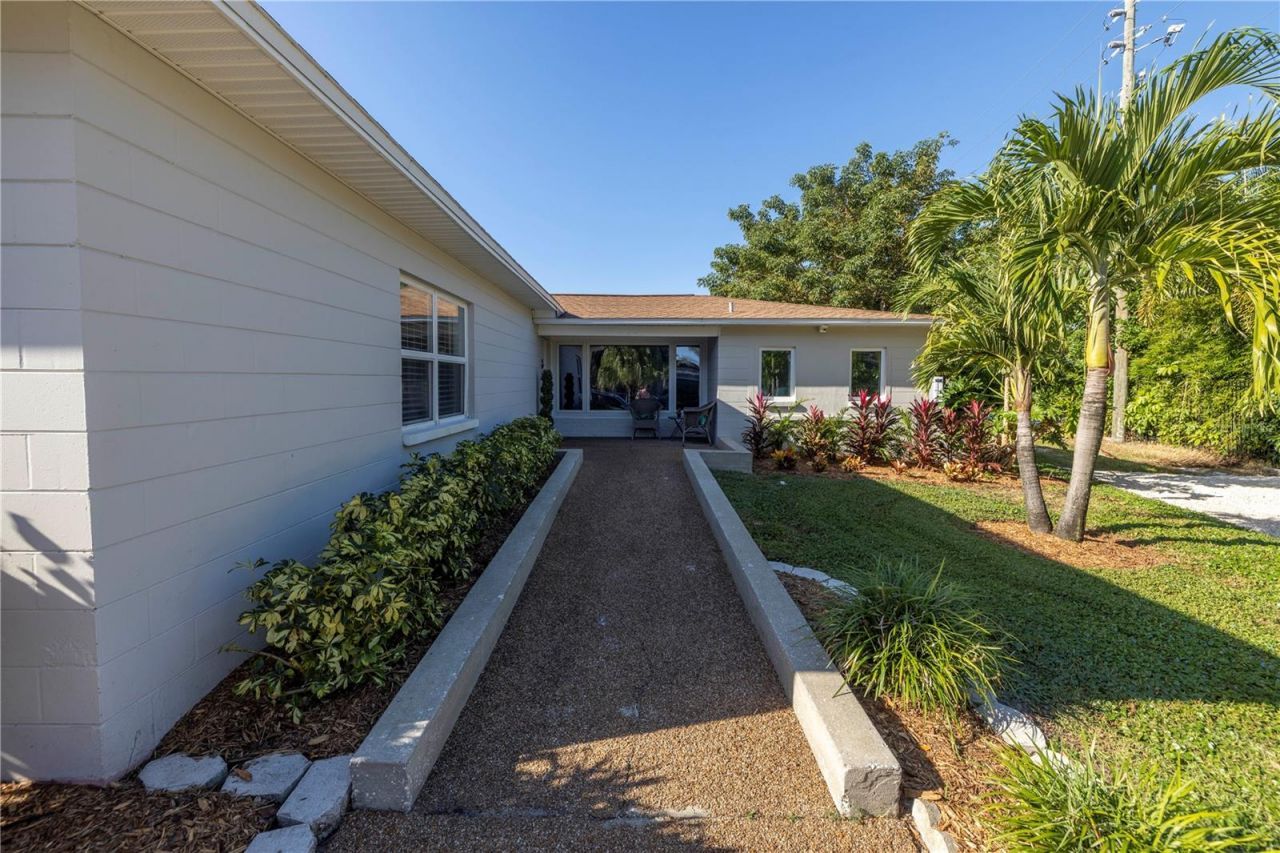 610 Cordova Boulevard Ne, Saint Petersburg, FL 33704 Photo