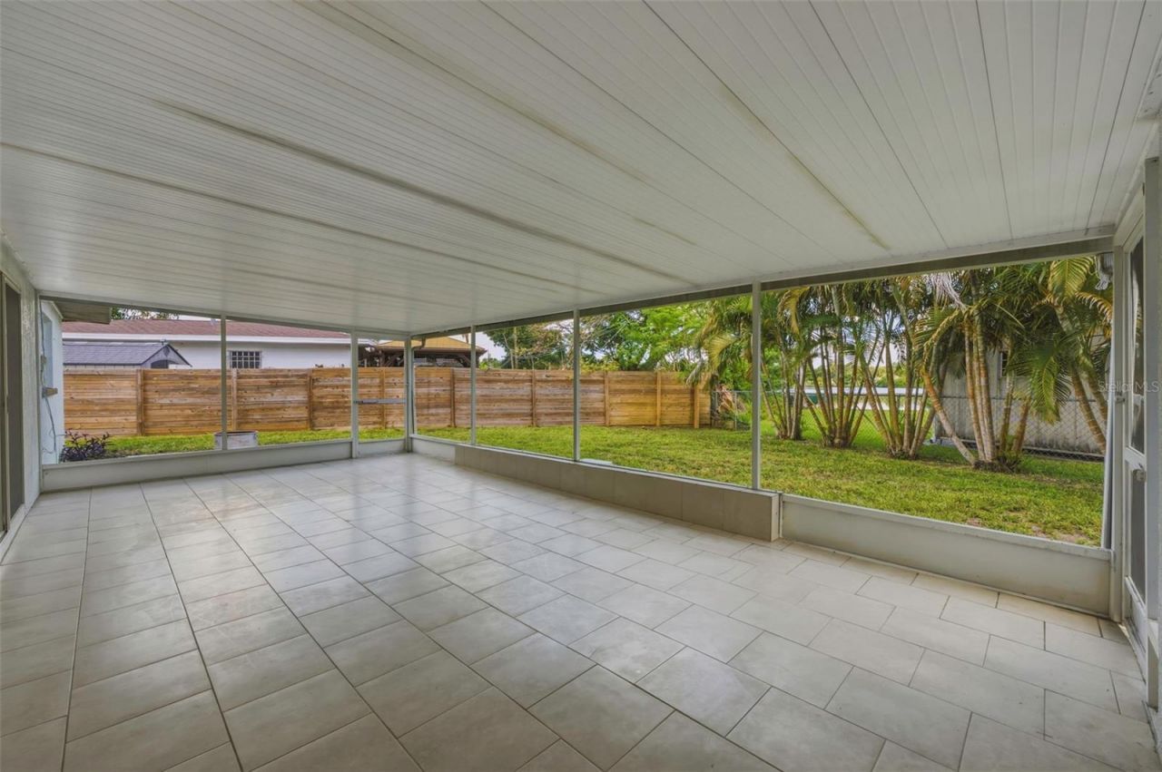 7300 10th Street N, Saint Petersburg, FL 33702 Photo