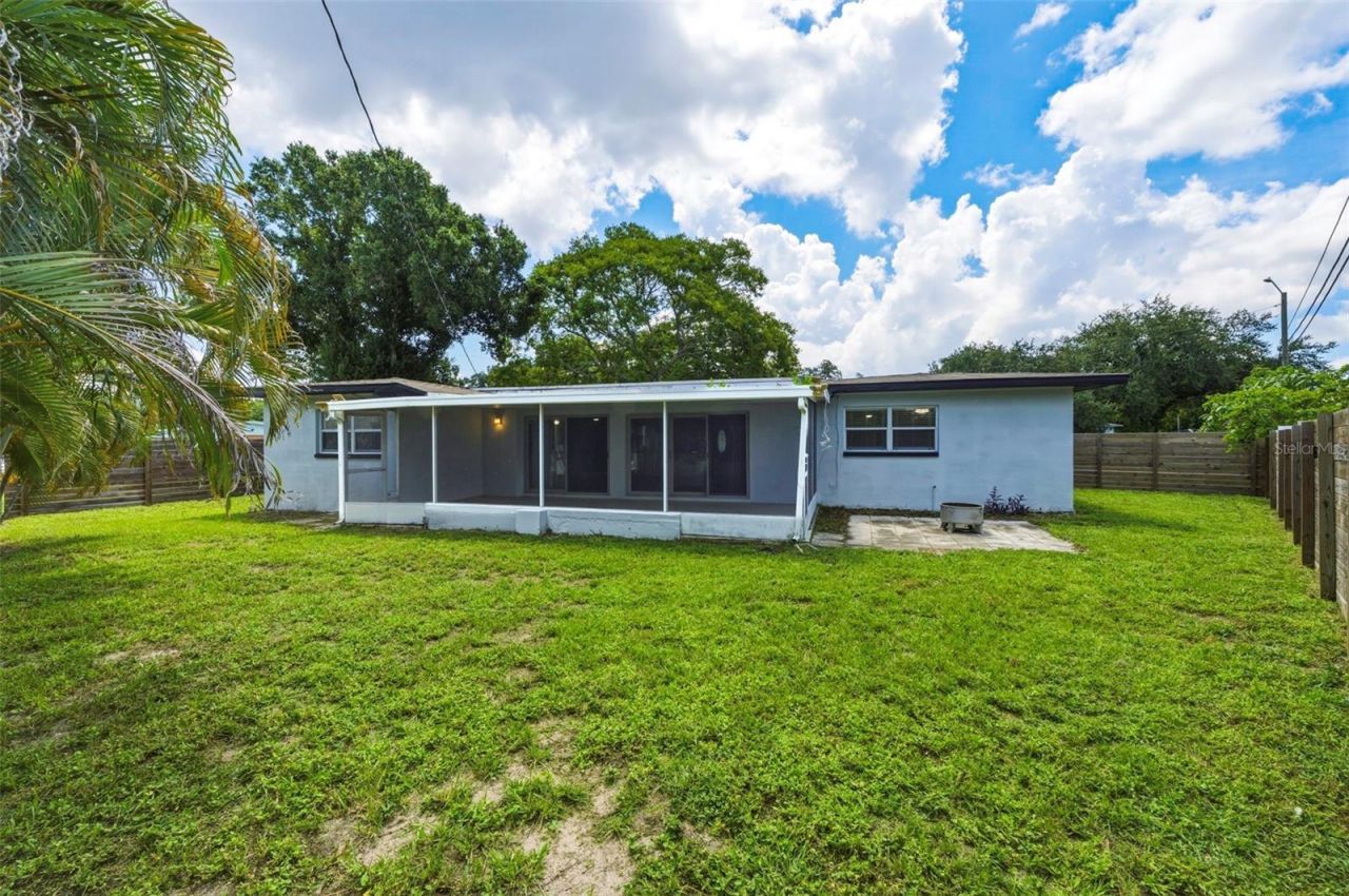 7300 10th Street N, Saint Petersburg, FL 33702 Photo